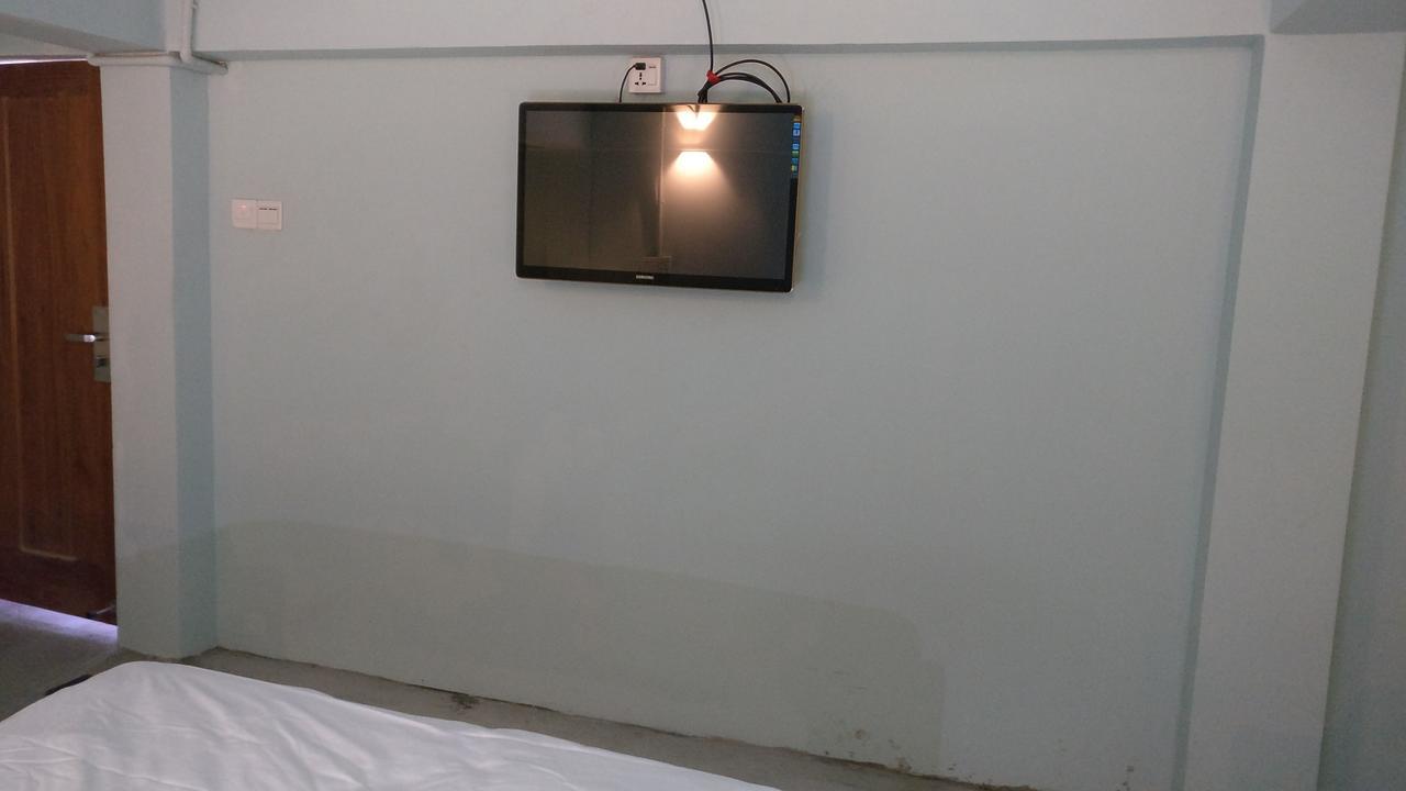 Kaung Hostel مانديلاي المظهر الخارجي الصورة
